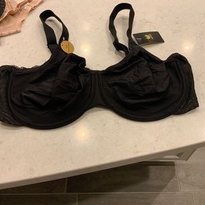 Wacoal 40 dd unused tags on